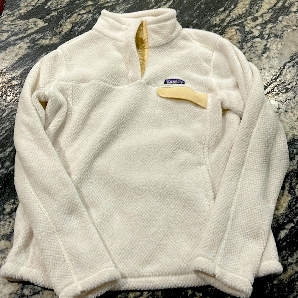 Patagonia fleece pullover